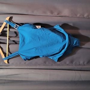 AQUAGREEN WOMEN'S ONE PIECE TEAL COLOR SUIT. XL/ NWT